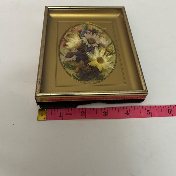 Vintage Pressed Dried Flower Art in Gold Metal Frame - Picture 3 of 5